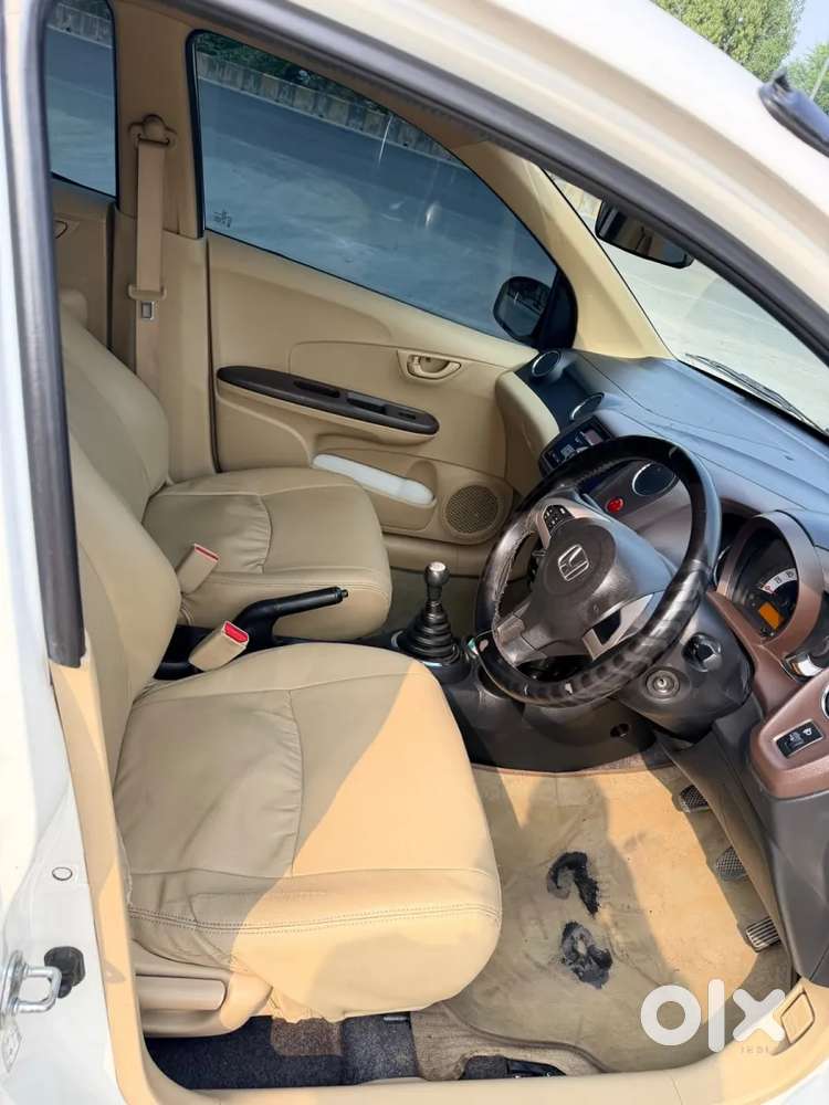 Honda Brio S Mt, 2013, Petrol