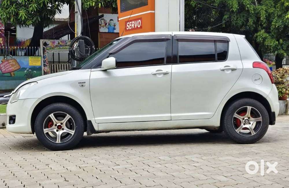 Maruti Suzuki Swift Vdi, 2011, Diesel