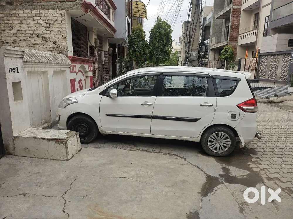 Maruti Suzuki Ertiga 2013 Petrol 95000 Km Driven