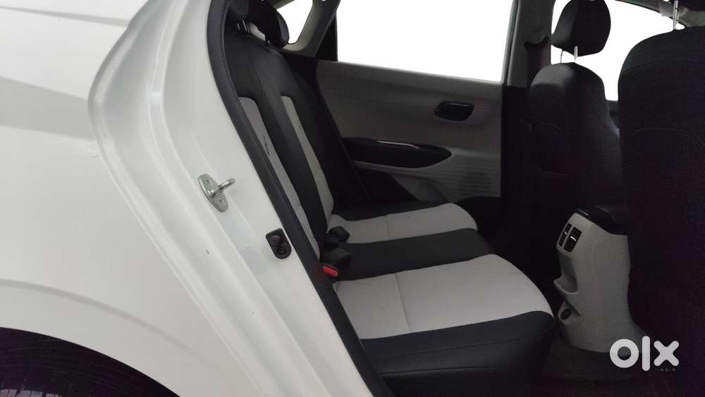 Hyundai New I20 1.2 Asta (o) Ivt, 2025, Petrol