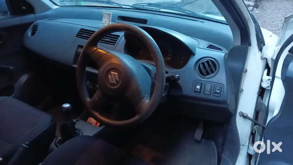 Maruti Suzuki Swift 2011