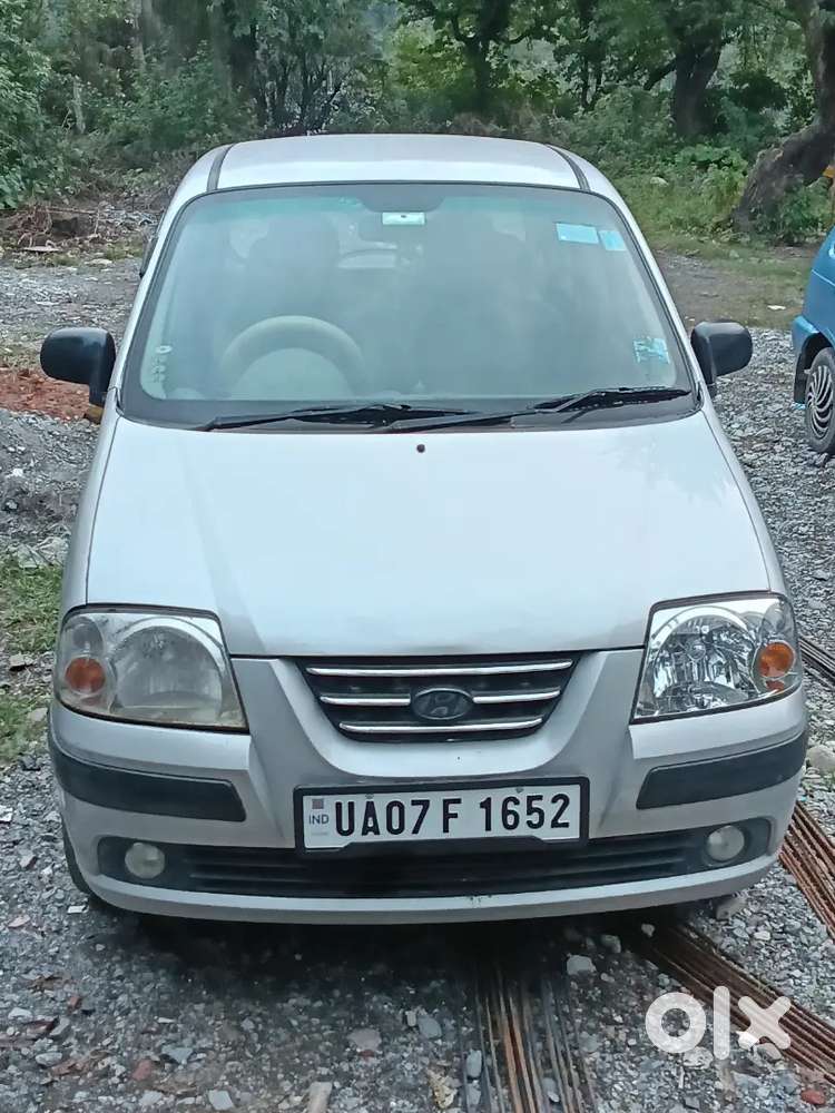 Good Condition Top Model Santro Lxi