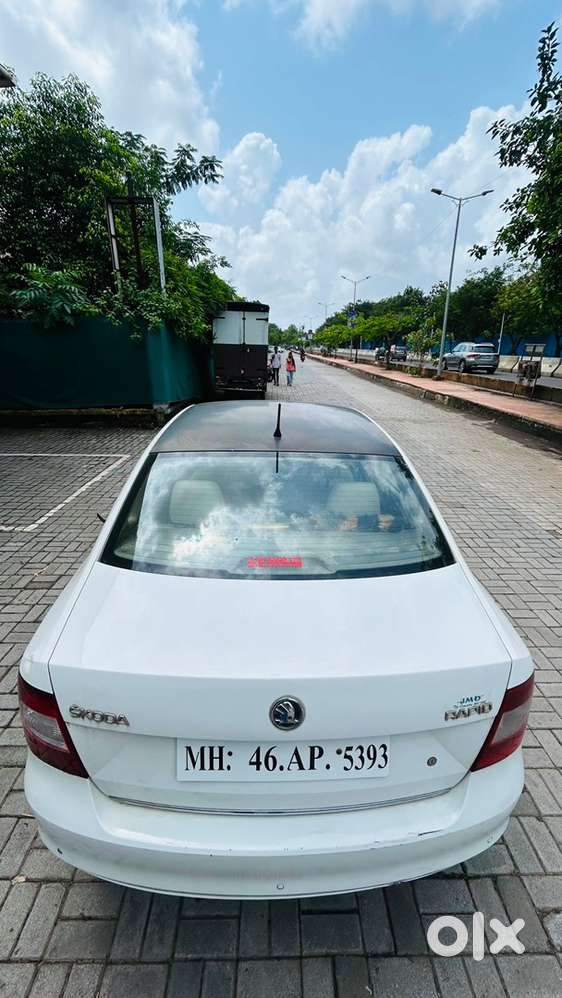 Skoda Rapid Elegance 2016 Petrol