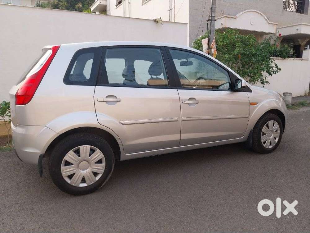 Ford Figo 2012-2015 Petrol Zxi, 2011, Petrol
