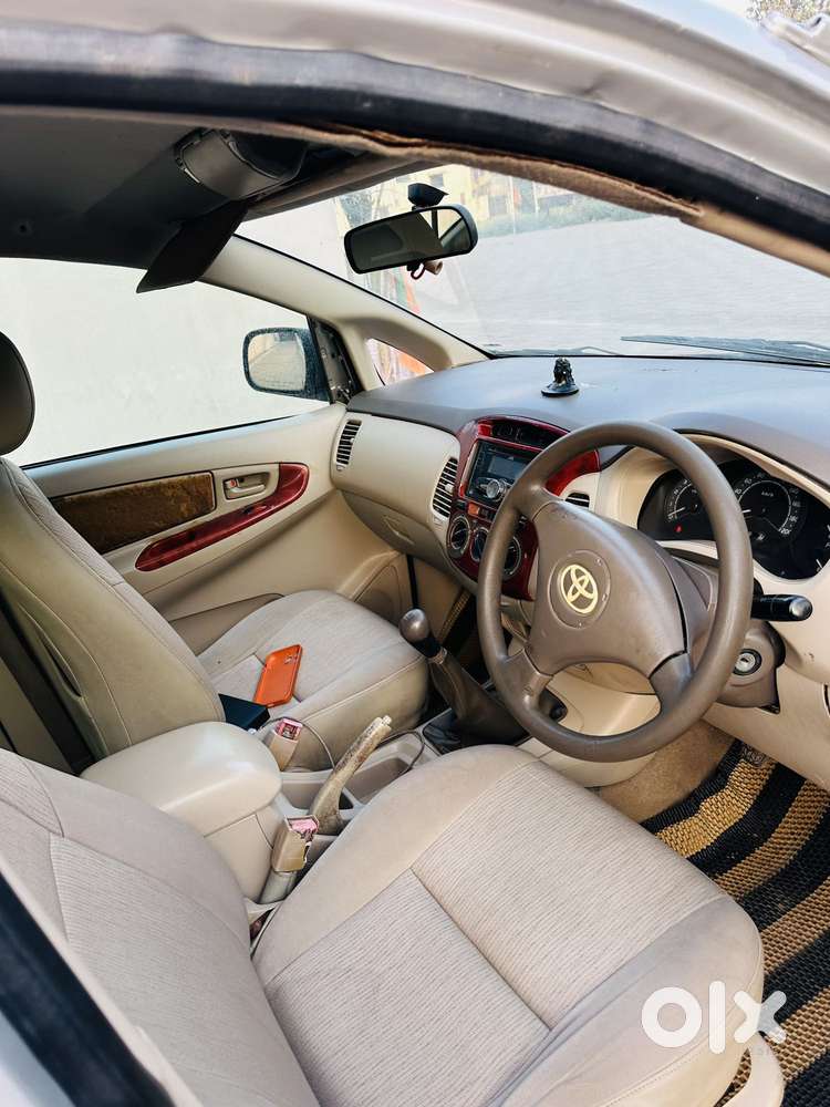 Toyota Innova 2.5 G (diesel) 8 Seater, 2007, Diesel
