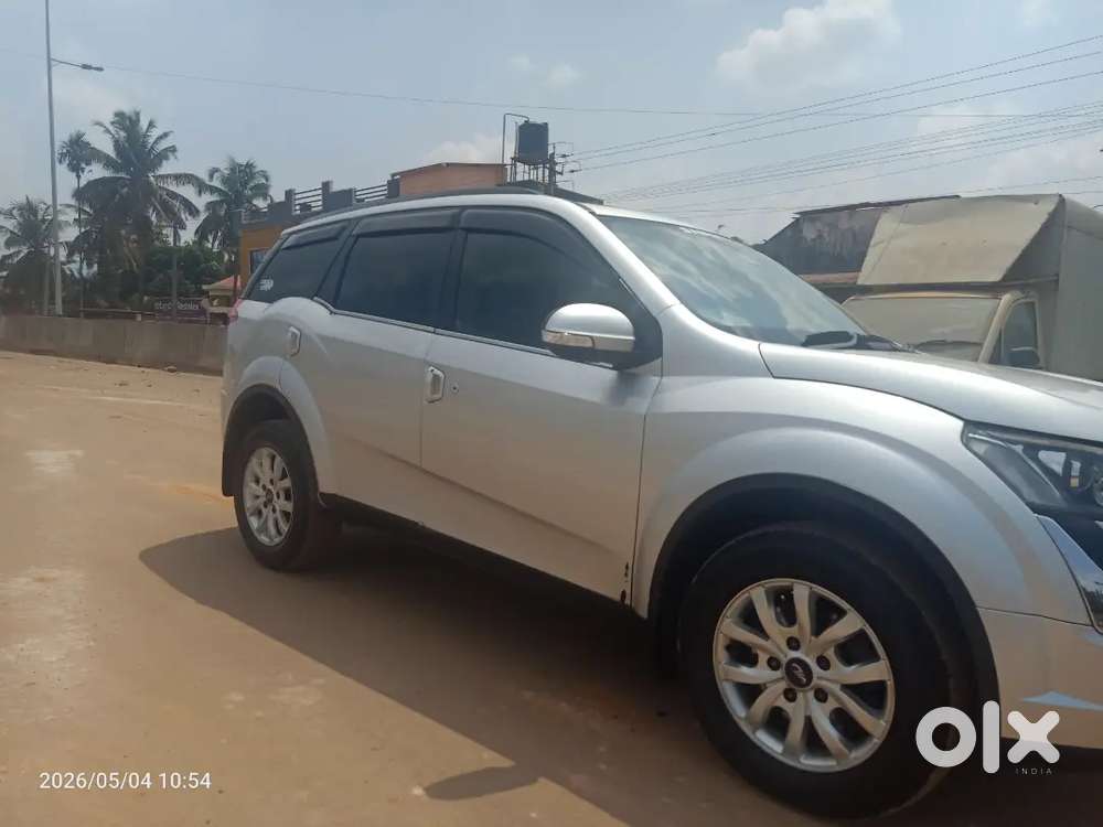 Xuv 500 W10
