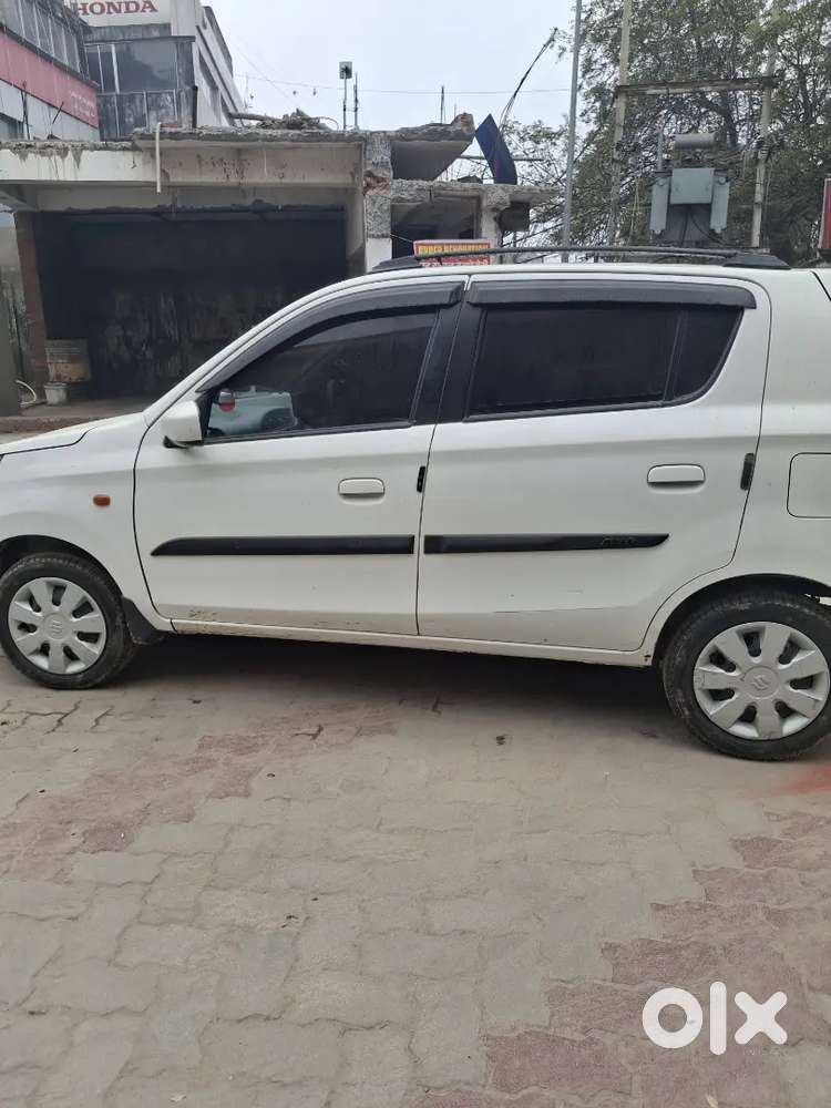 Gadi Full Condidition Me H 4 Tyre New Battry Bhi New H