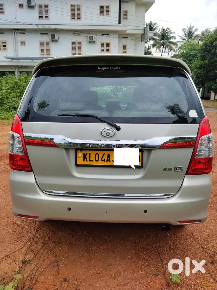 Toyota Innova 2015 Diesel 98500 Km Driven,original Kerala