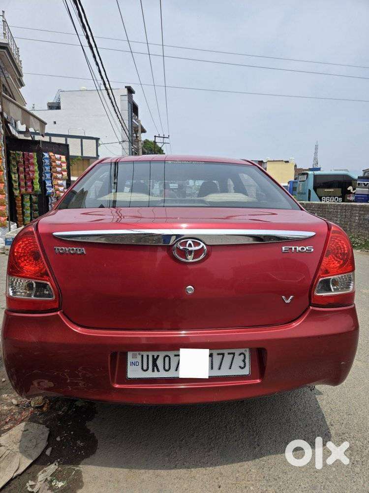 Toyota Etios 2010-2012 V, 2011, Petrol
