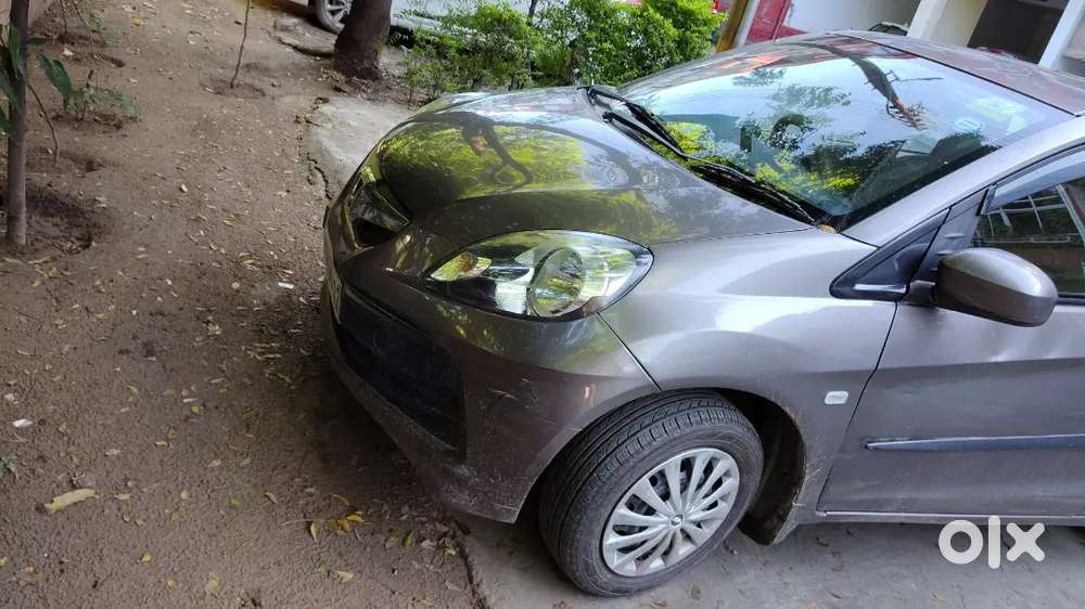 Honda Brio Petrol Mt 2014