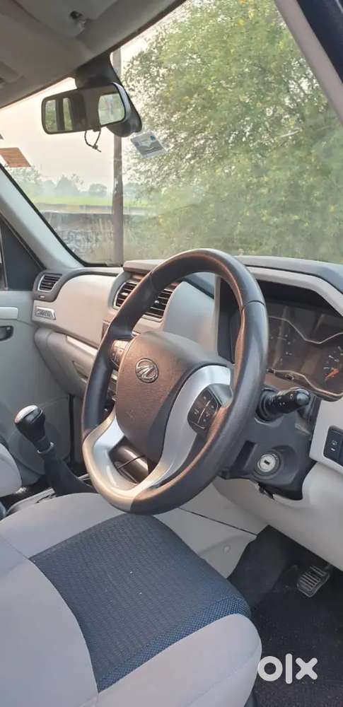 White Mahindra Scorpio S10 Classic 2016 Diesel Mt 2016