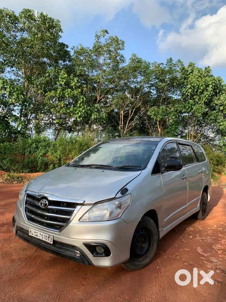 Toyota Innova 2006 Diesel 196000 Km Driven