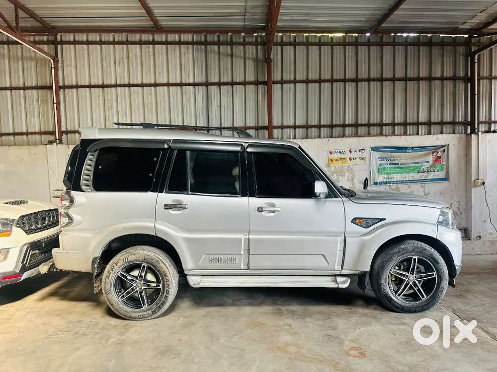 Mahindra Scorpio 2.2 Diesel 2016