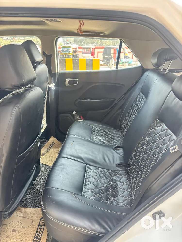 Hyundai Venue 2022 Diesel 70600 Km Driven