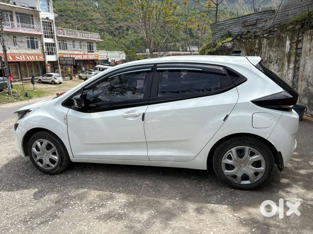 Tata Altroz 2024 Petrol Brand New Condition