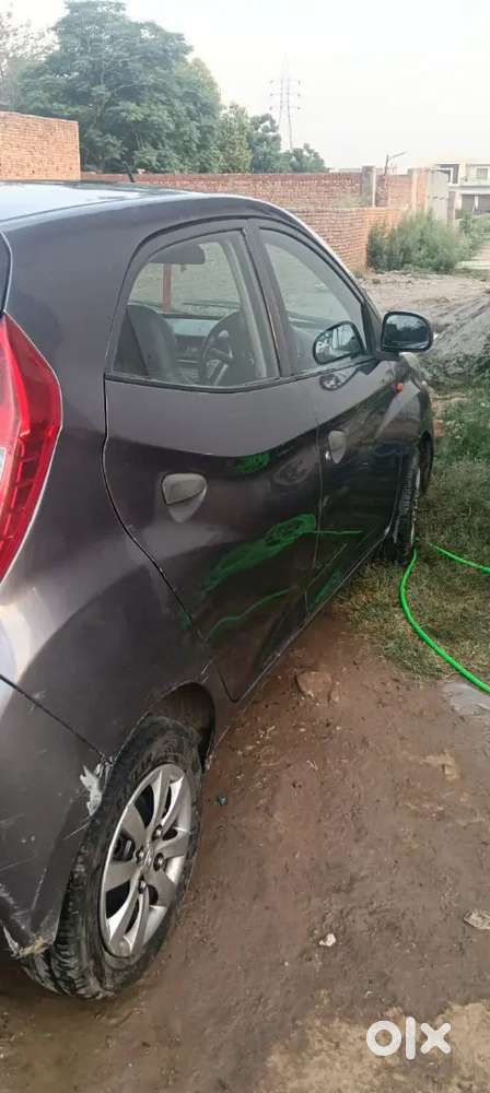 Hyundai Eon 1.0 Magna 2011