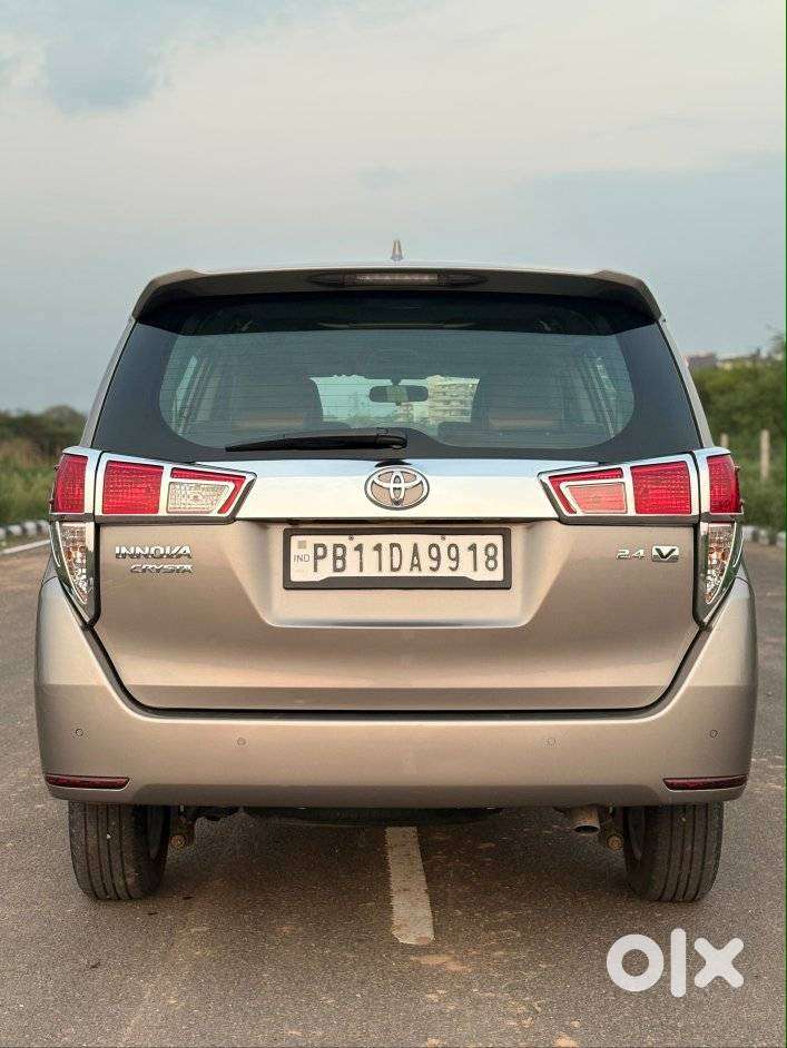 Toyota Innova Crysta [2020-ongoing] 2.7 Vx 7 Str, 2022, Diesel