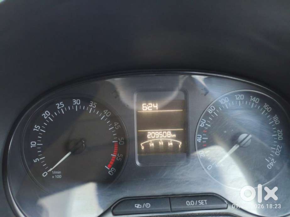 Skoda Rapid Ambition 1.6 Tdi Cr Manual Plus, 2017, Diesel
