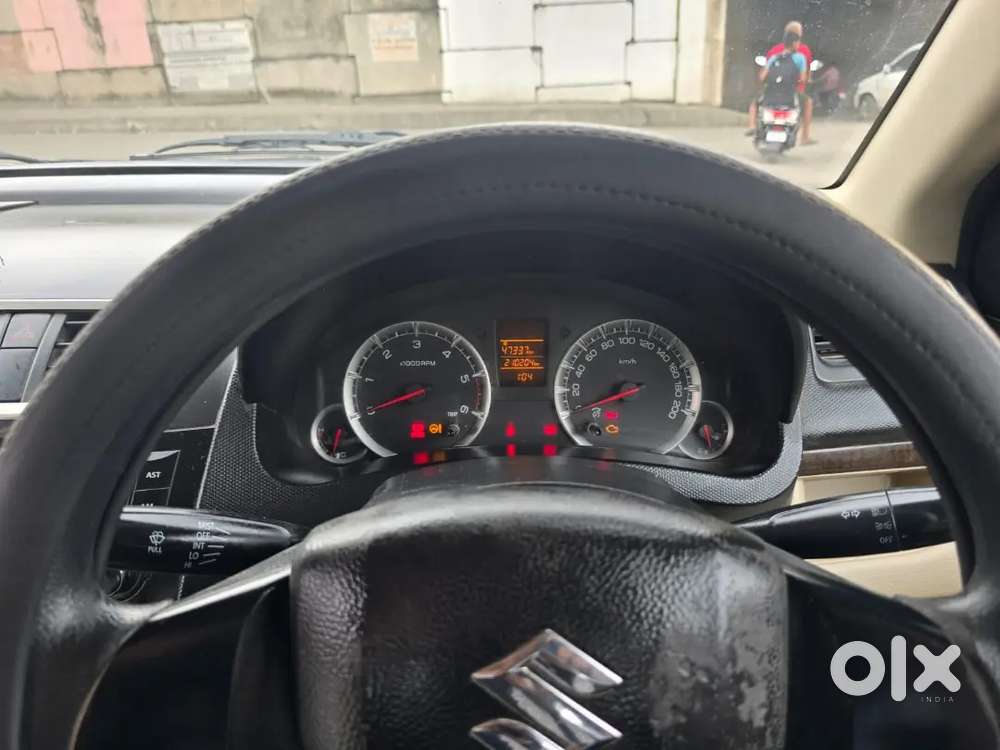 Maruti Suzuki Dzire 1.2 Vxi 2016