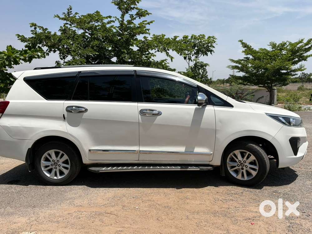 Toyota Innova Crysta 2017