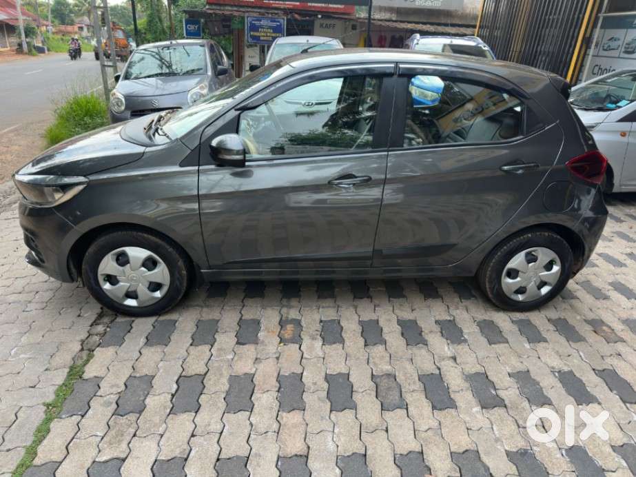 Tata Tiago 1.2 Revotron Xt (o), 2020, Petrol