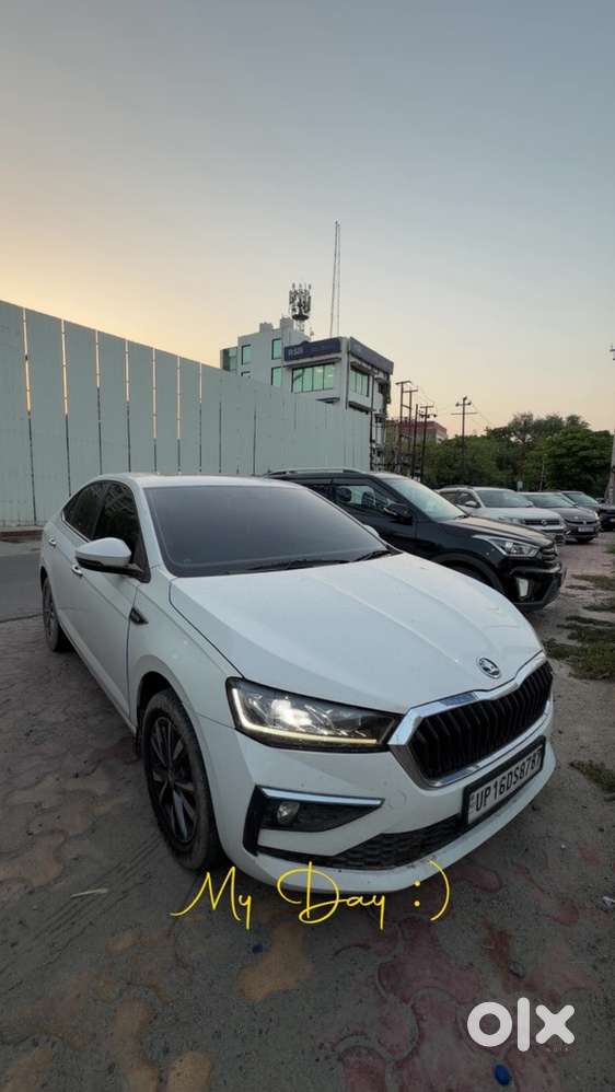 Skoda Slavia Petrol 2023