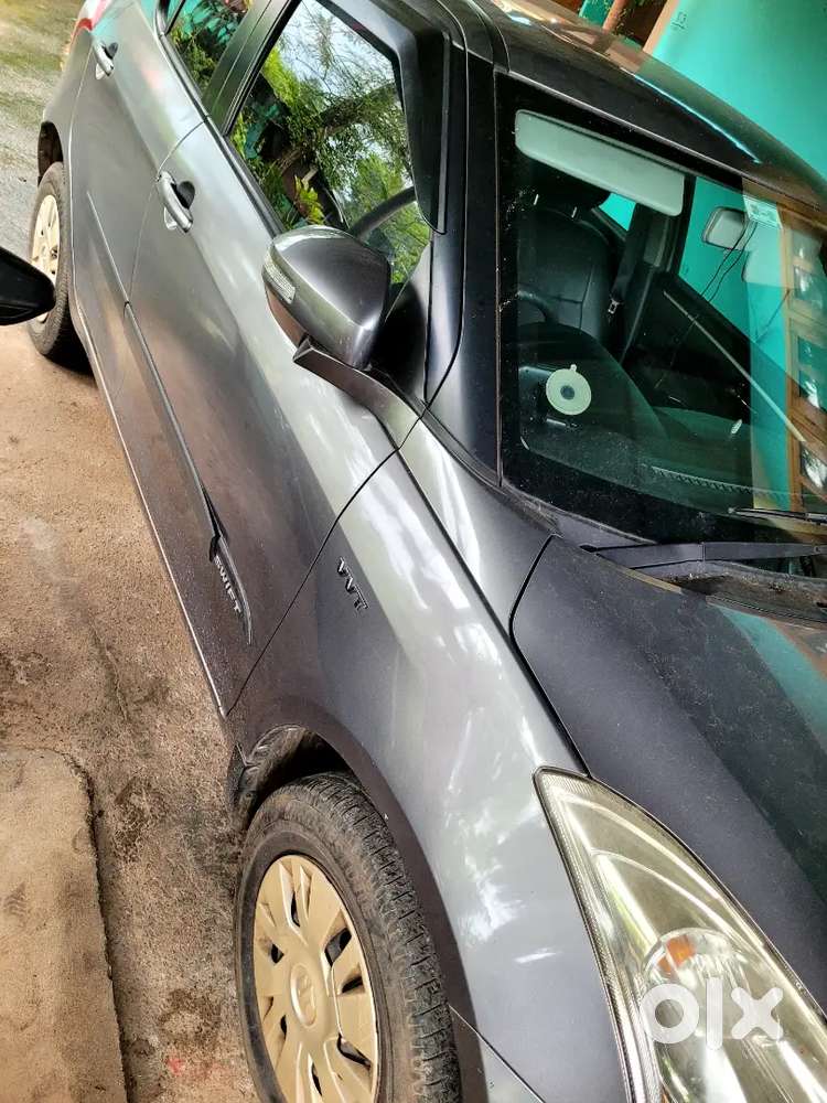 Maruti Suzuki Swift Petrol 2013 Dec