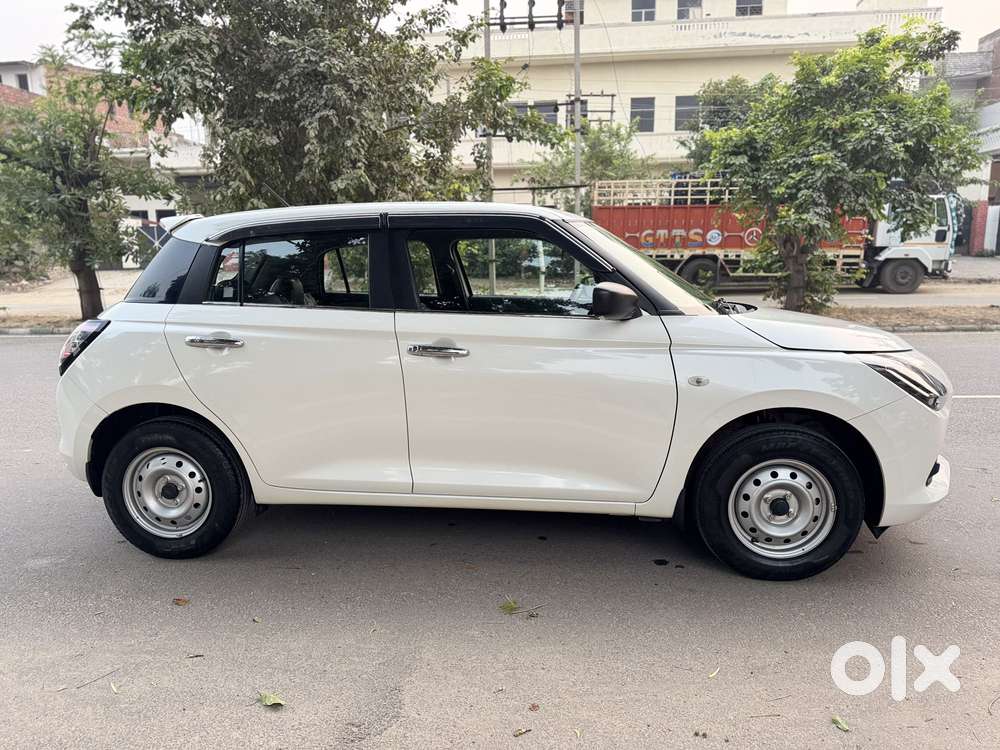 Maruti Suzuki Swift, 2024, Petrol