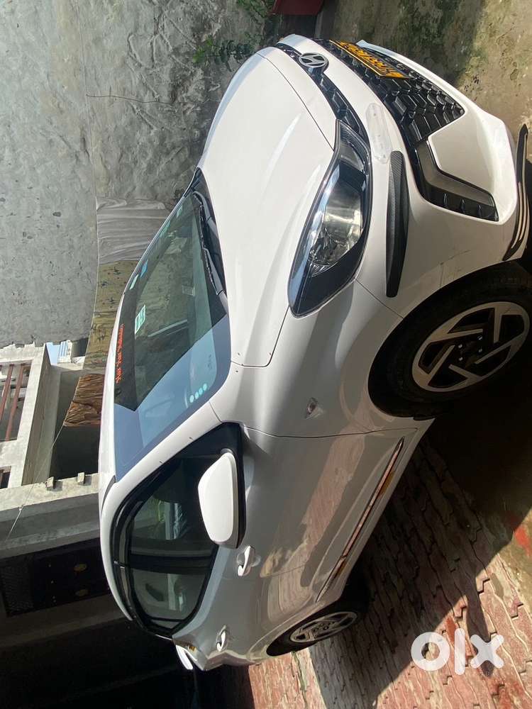 Hyundai Aura 1.2 Petrol Manual 2025