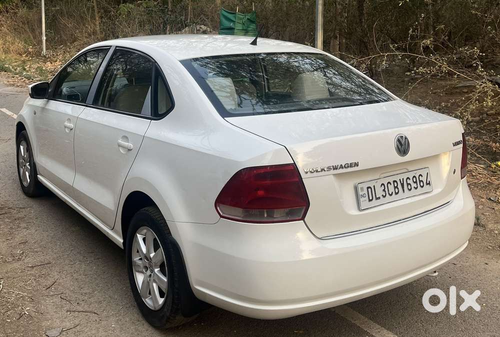 Volkswagen Vento 2010-2013 Petrol Highline, 2012, Petrol