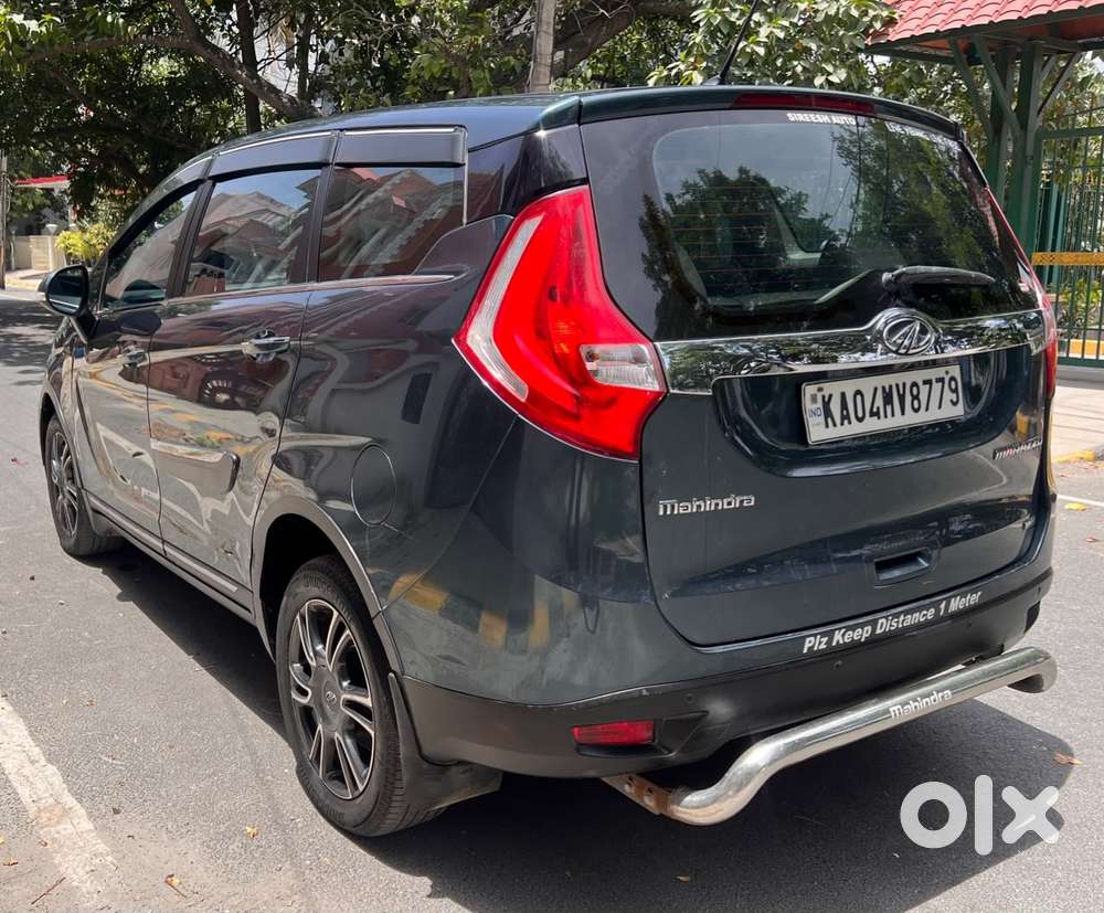 Mahindra Marazzo M8, 2018, Diesel