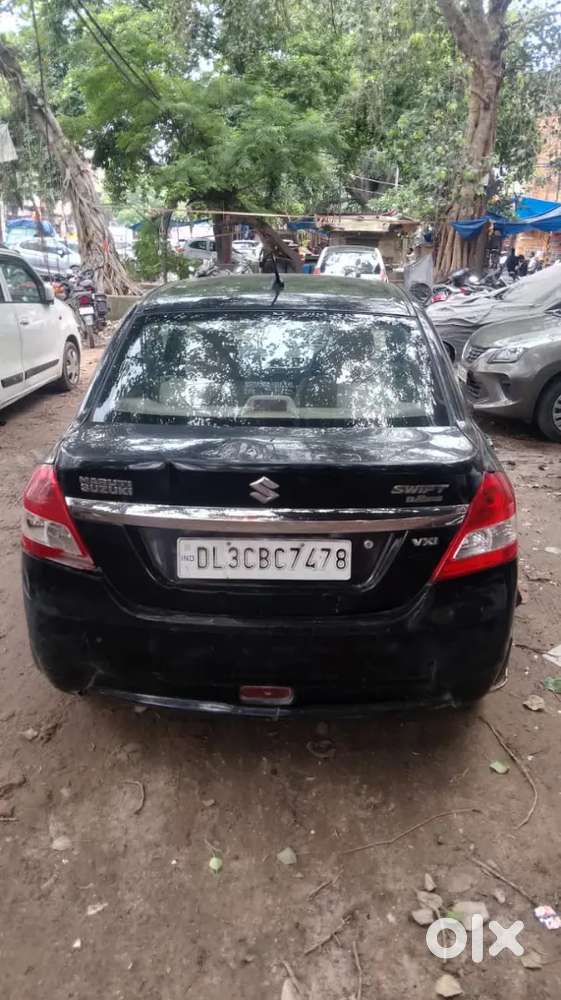 Black Maruti Suzuki Dzire 2012model