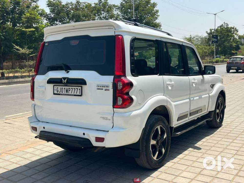 Mahindra Scorpio Classic 2.2 S 11 Mt 7 Cc, 2023, Diesel