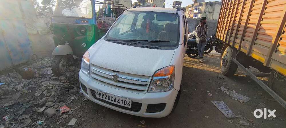 Good Condition Gadi 
One Year Insurance 
2027 Valid 
Urgent