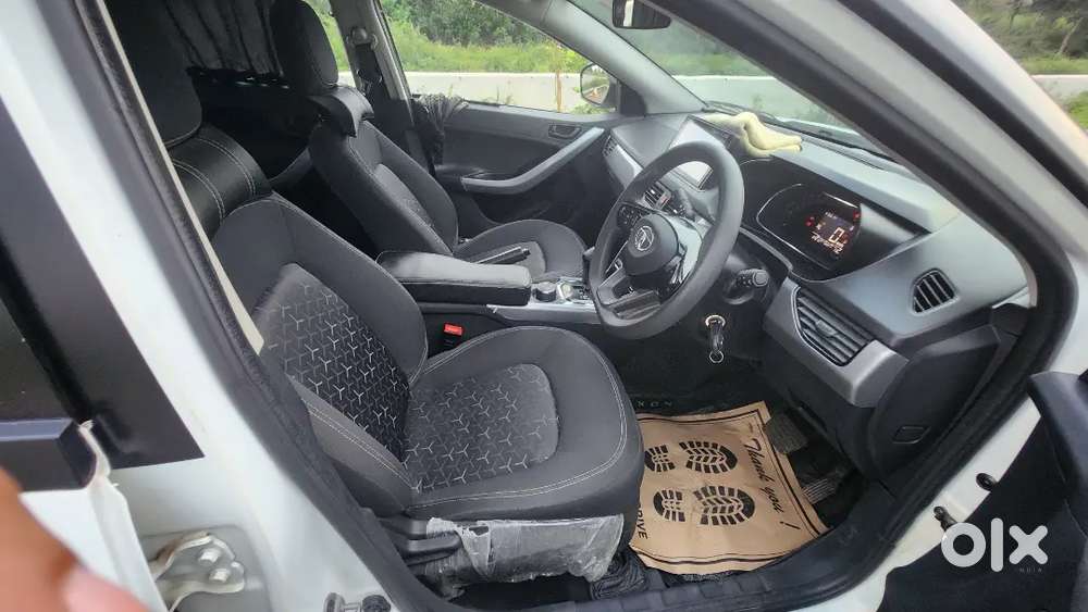 Tata Nexon &ndash;  Petrol
Automatic (second Top Model)