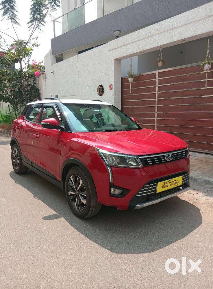 Mahindra Xuv300 W8 (o) 1.5 Diesel Amt Dual Tone, 2020, Diesel