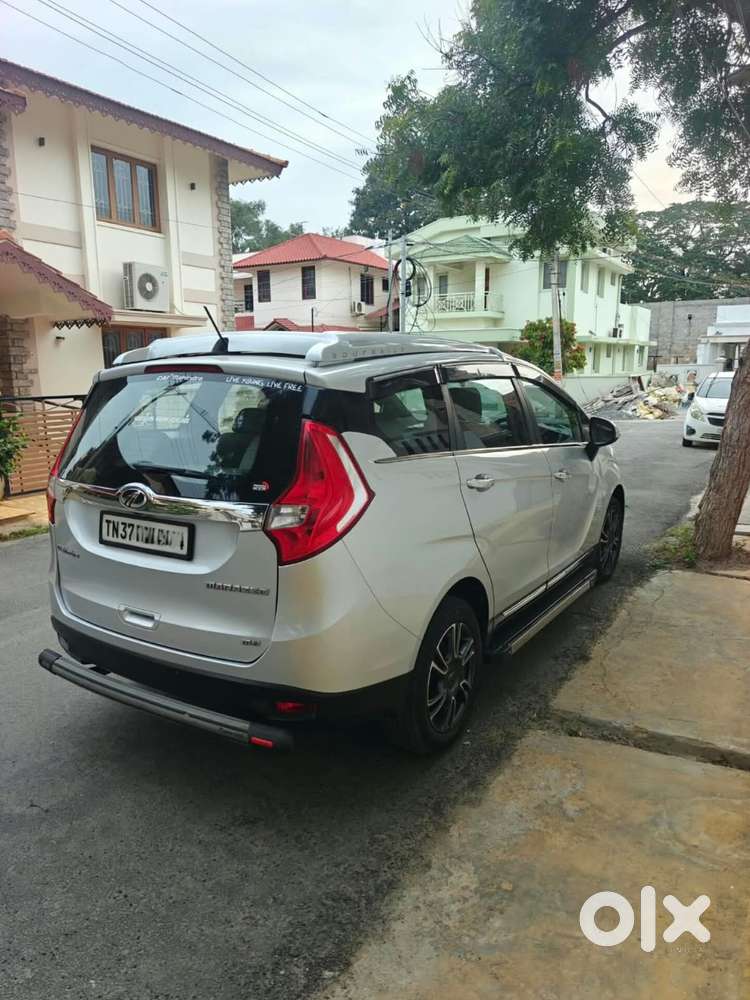 Mahindra Marazzo M8, 2018, Diesel