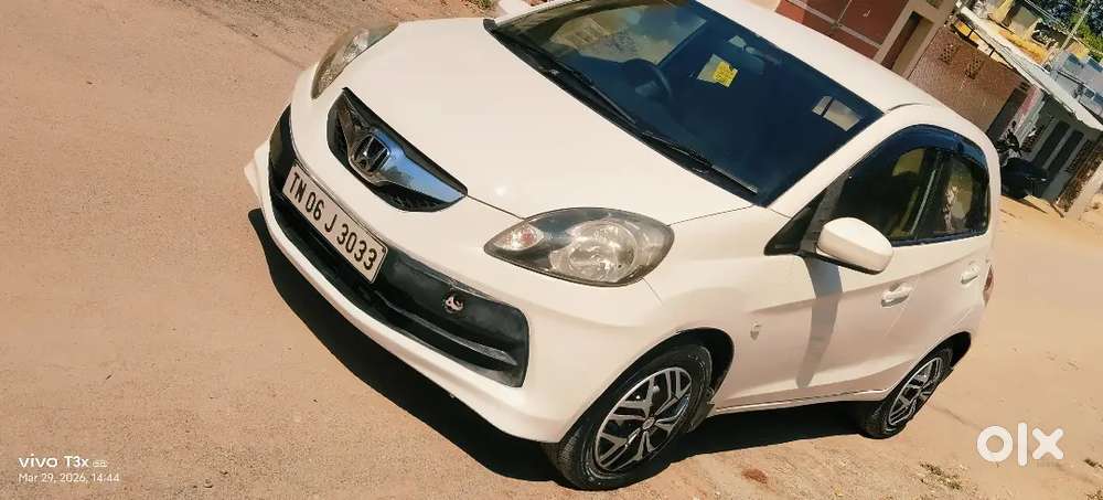 Honda Brio 213 Petrol Well Maintained Showroom Condition