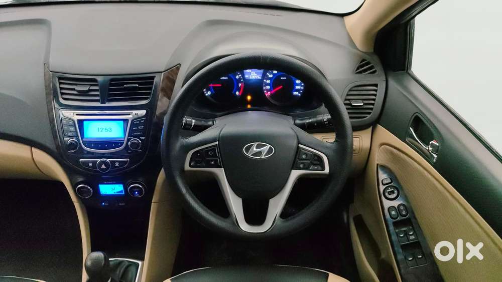 Hyundai Verna Fluidic 1.6 Vtvt Sx, 2014, Petrol