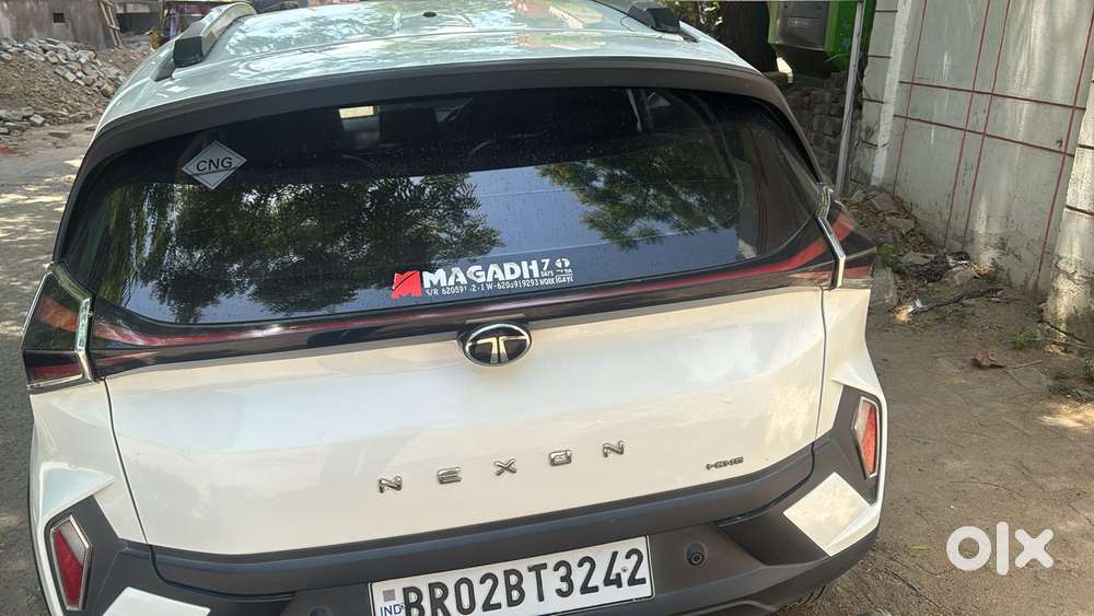 Tata Nexon Smart 1.2 Revotron Petrol 5 Mt, 2024, Cng & Hybrids