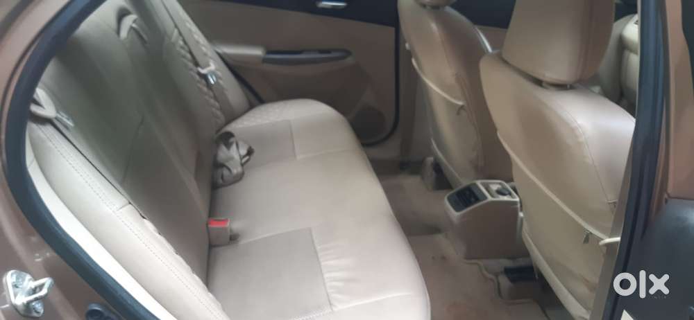 Maruti Suzuki Dzire 1.2 Vxi, 2022, Petrol