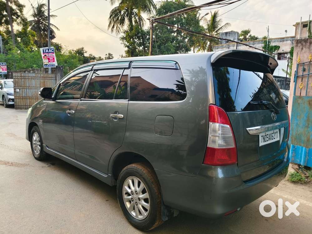 Toyota Innova 2.5 V 8 Str, 2014, Diesel