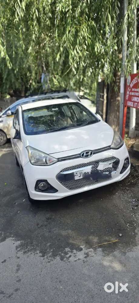 Hyundai Xcent 2015 Petrol 66000 Km Driven