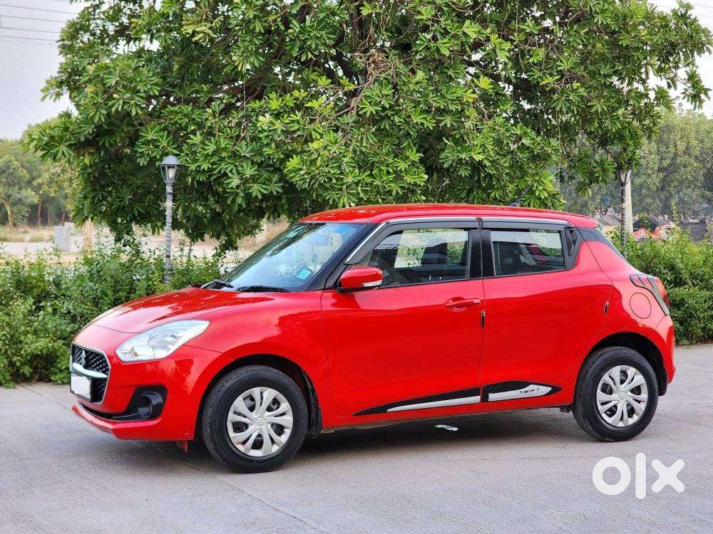 Maruti Suzuki Swift Vxi + Manual, 2022, Petrol