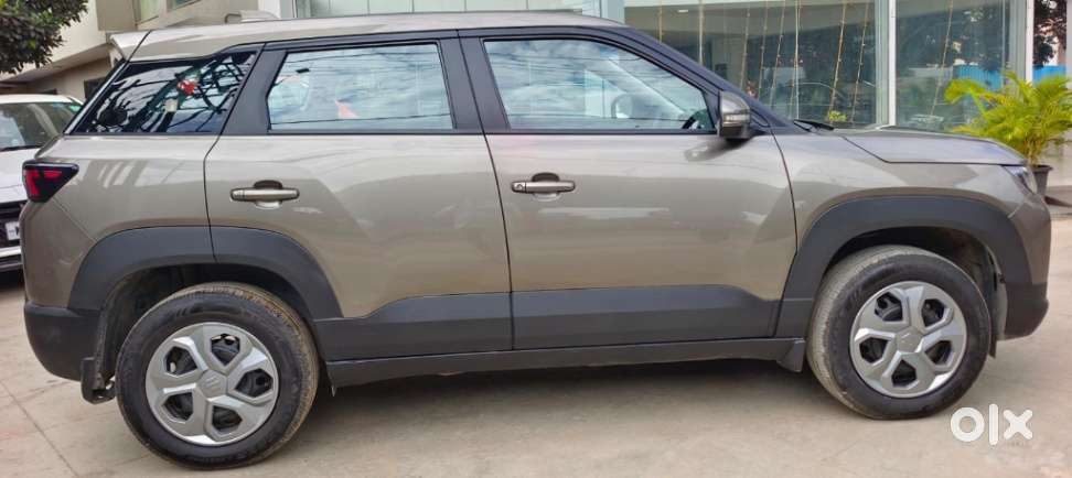 Maruti Suzuki Brezza 1.5 Vxi Smart Hybrid, 2025, Petrol