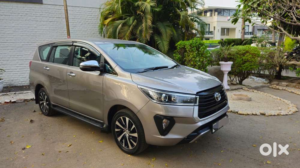 Toyota Innova Crysta