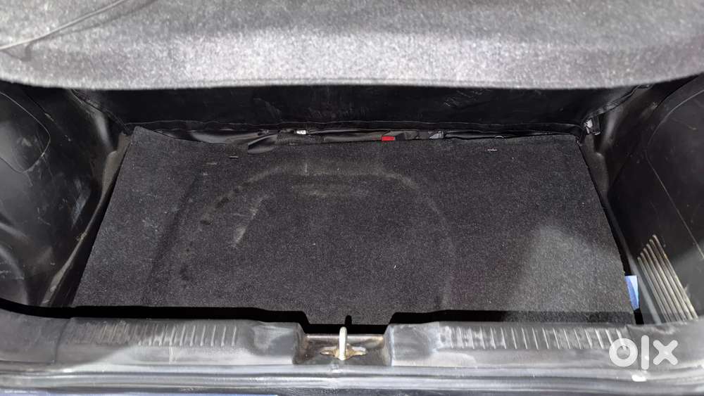 Maruti Suzuki Swift Amt Vxi, 2019, Petrol