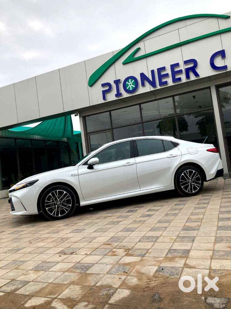 Toyota Camry 2.5l Automatic, 2025, Petrol
