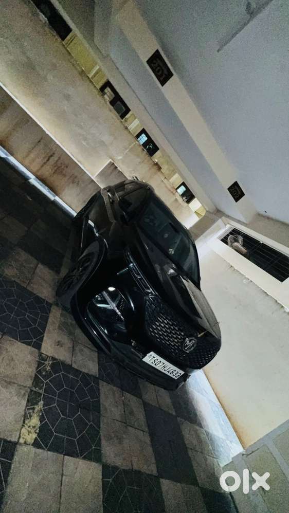 Mg Hector Plus Petrol 29000 Km Driven