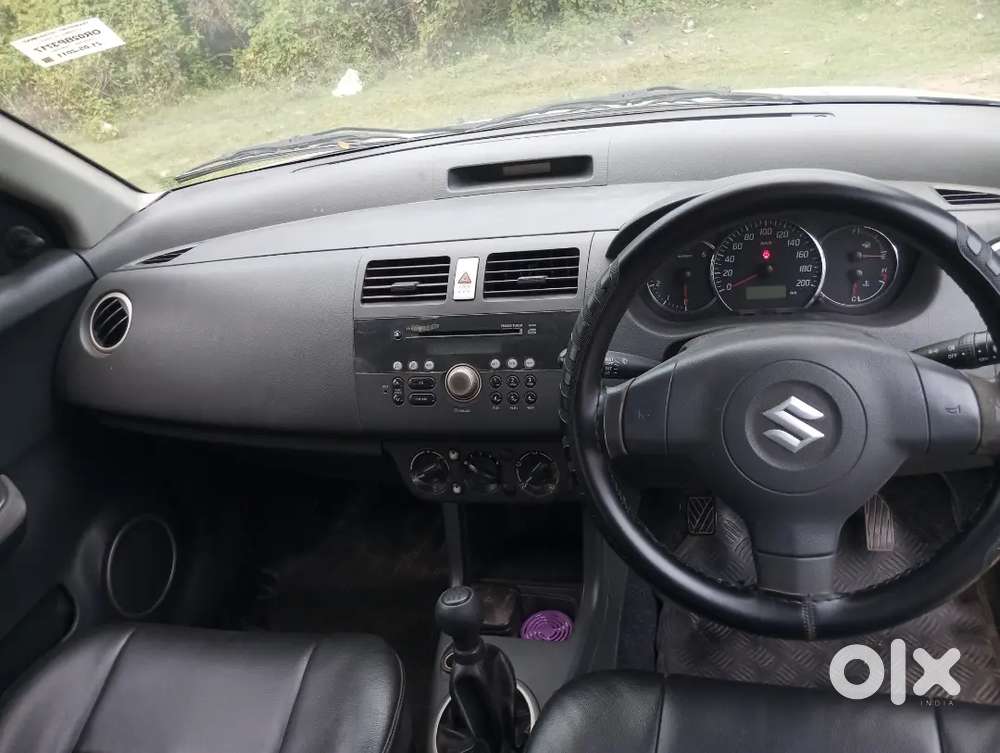 Maruti Suzuki Swift Dzire 2011